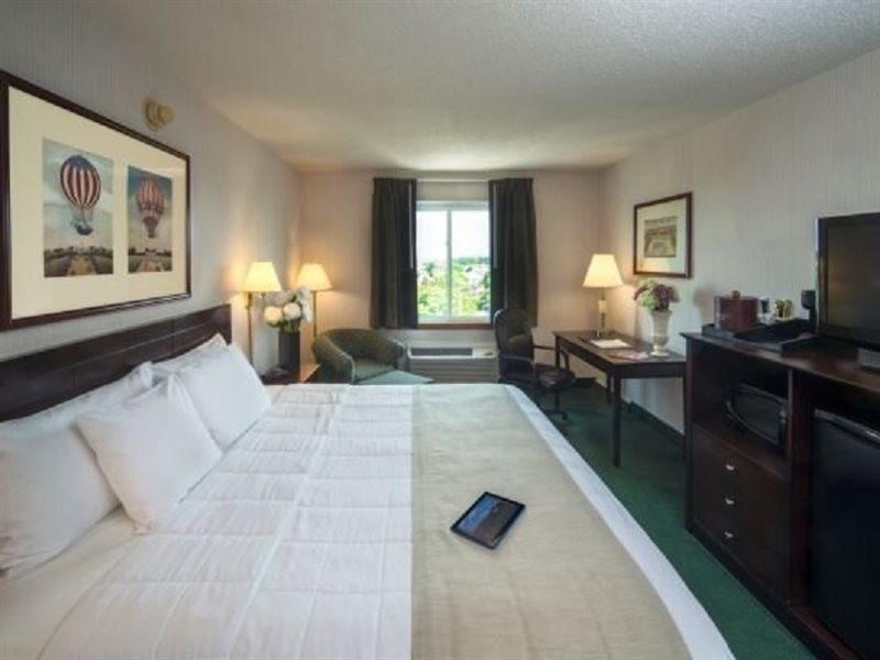 Hotel Meadowlands Plaza