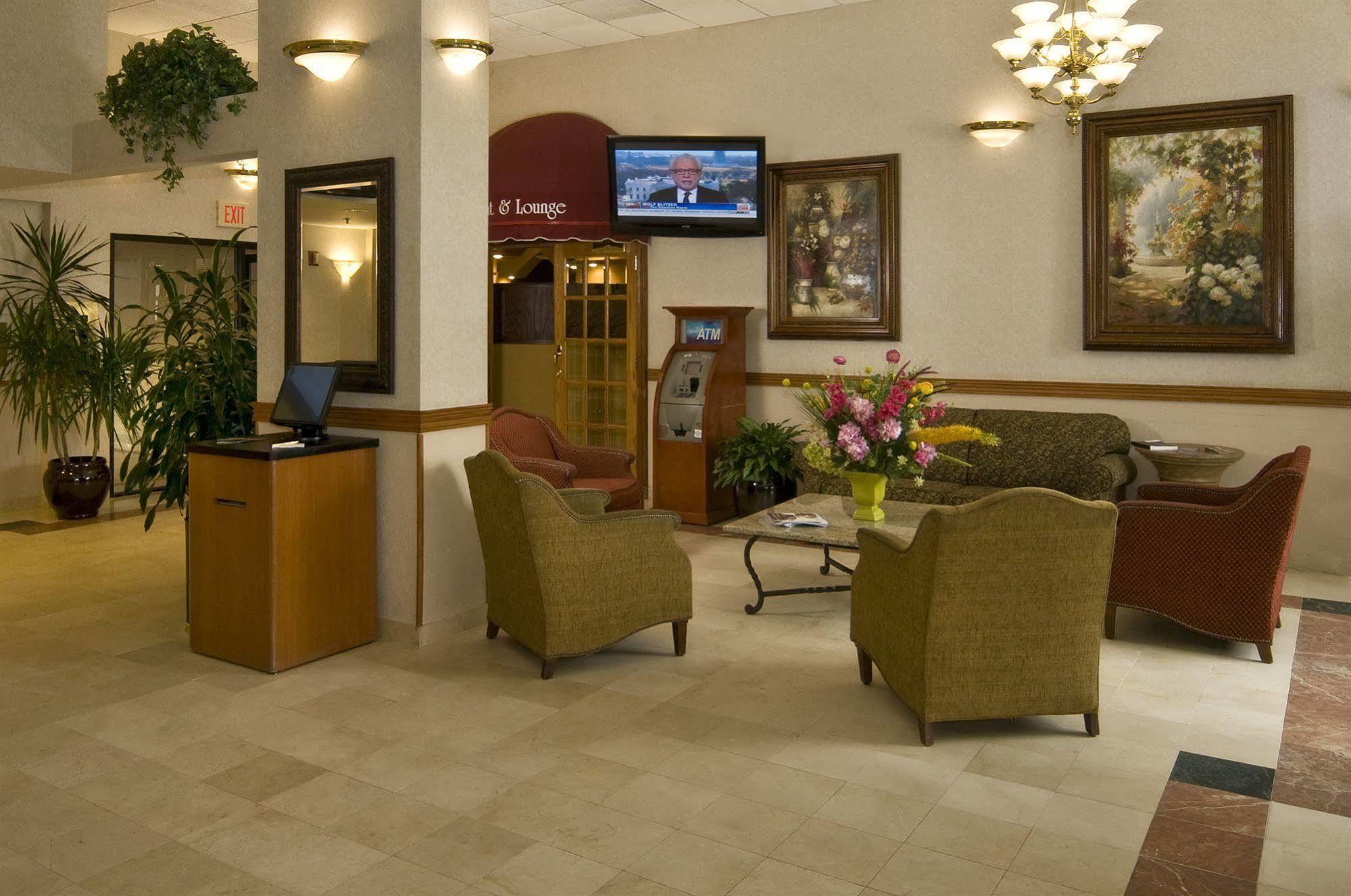 Meadowlands Plaza Hotel 3*